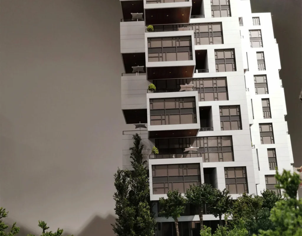 ماکت برج حیاط نیاوران